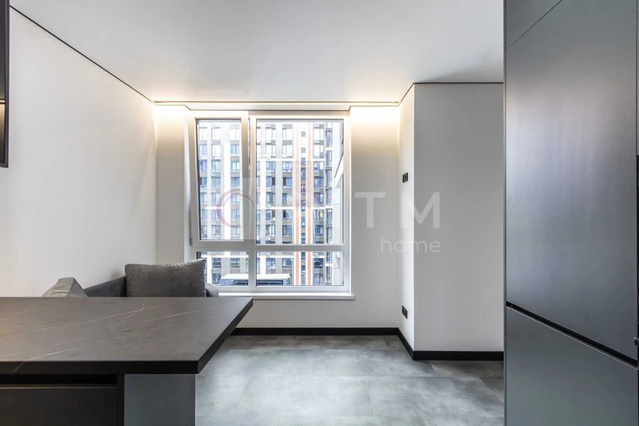 Дизайнерська 2-к квартира (65 м²) в ЖК «U ONE»