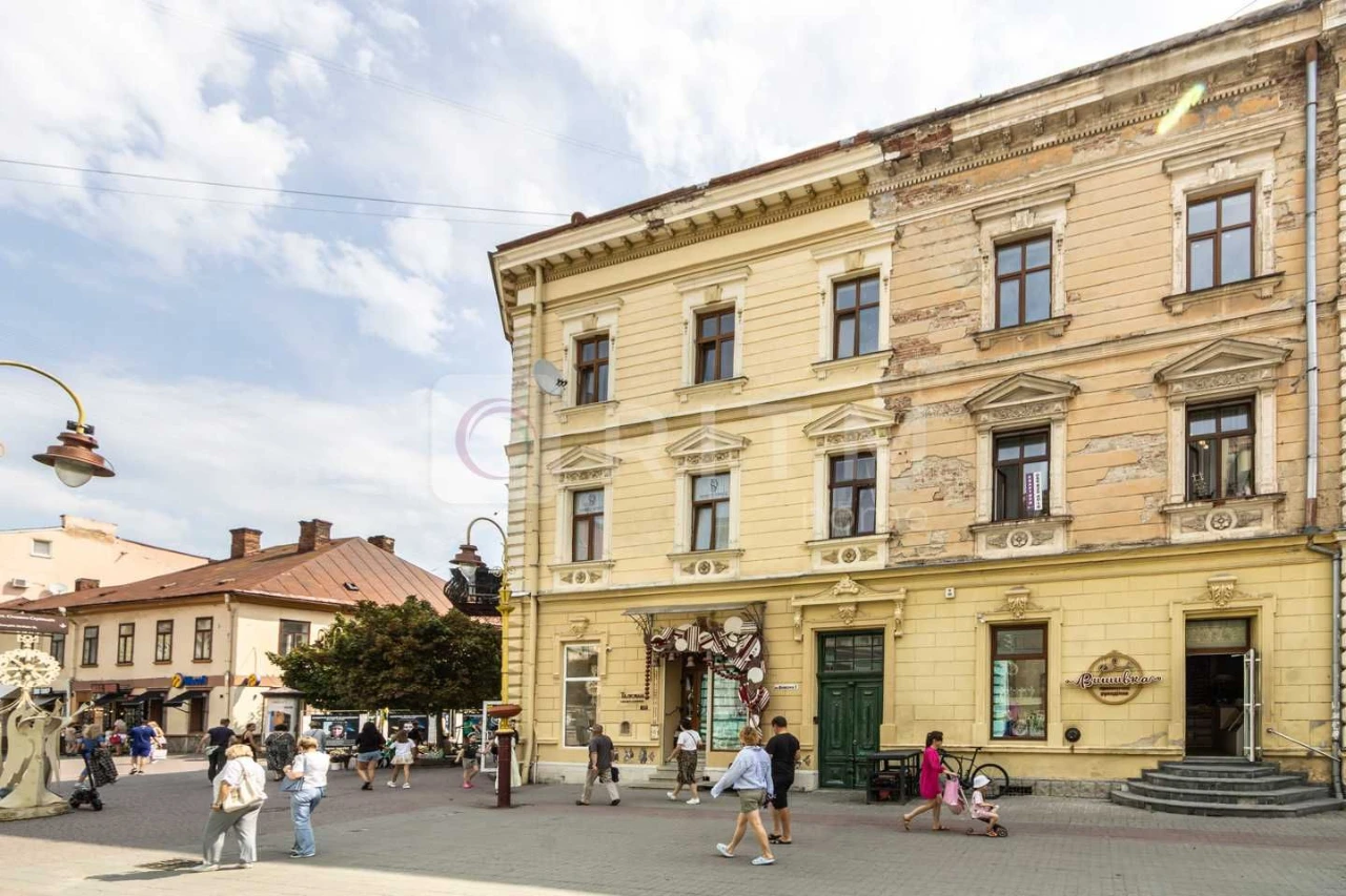 Продаж 2-кімнатної квартири в центрі Івано-Франківська (р-н