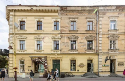 Продаж 2-кімнатної квартири в центрі Івано-Франківська (р-н