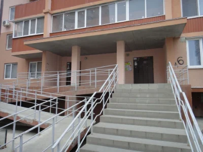 Продам квартиру 2 раздельные комнаты 70 кв.м.