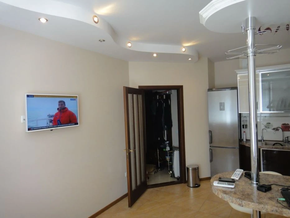 Продам квартиру 2 раздельные комнаты 70 кв.м.
