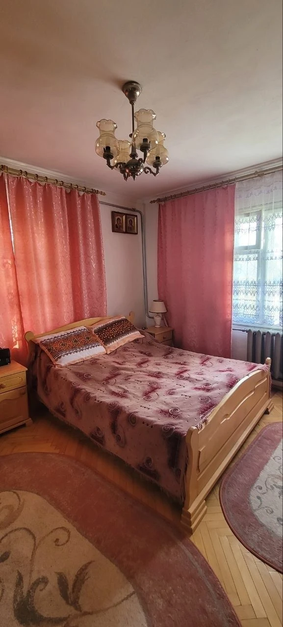 Продається будинок у селі Яворів