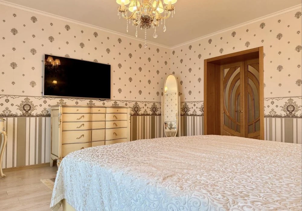 Продаж 4-х кім.квартири в Центрі