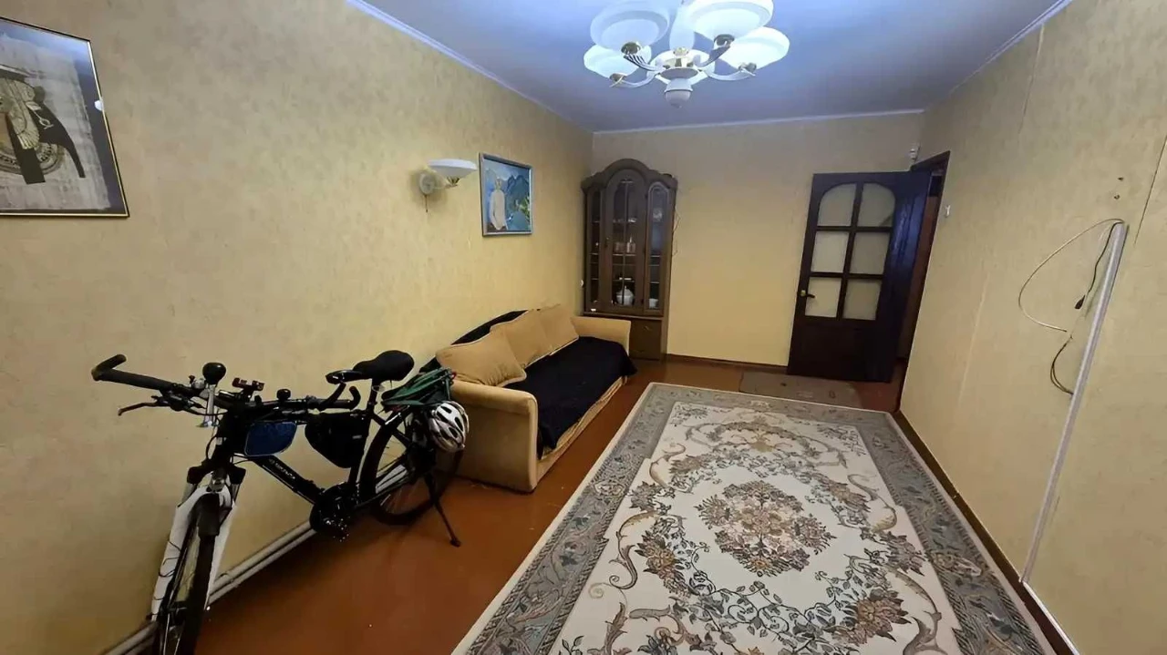 Продаж 3-кімнатної квартири з індивідуальним опаленням (р-н