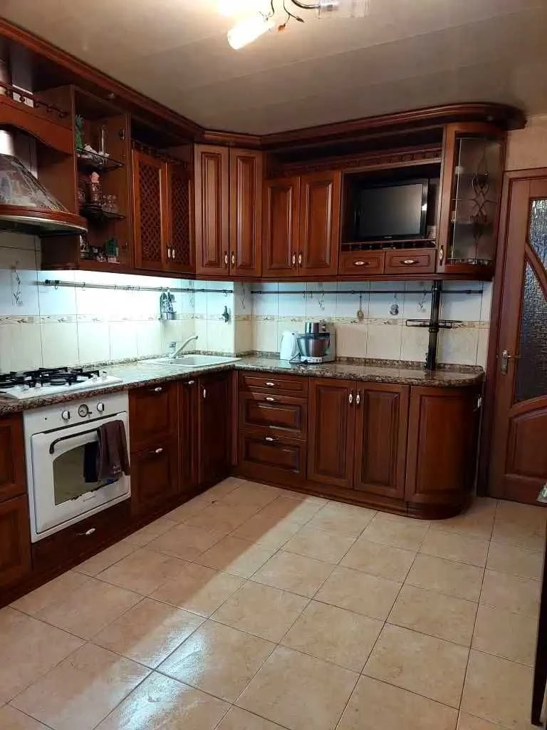 Продаж 2-кімнатної квартири по вул. Баяна СВІТЛО Є ЗАВЖДИ