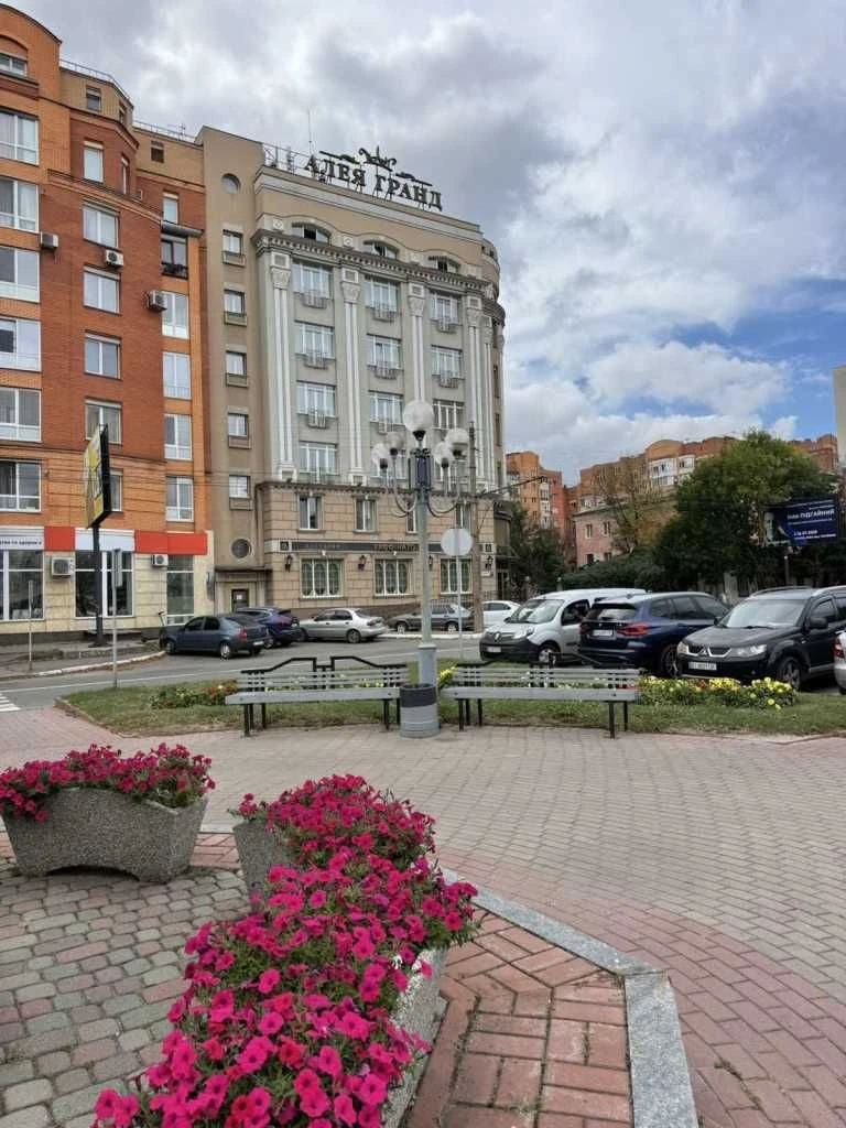 Продаж 3к квартири 90 м² у ЖК «Оскар» | Центр Полтави