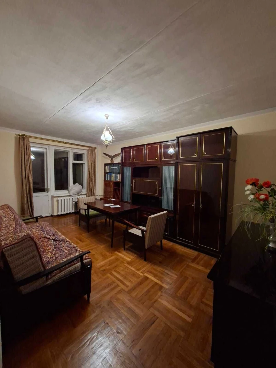 Продається 3-к квартира р-н Білої альтанки