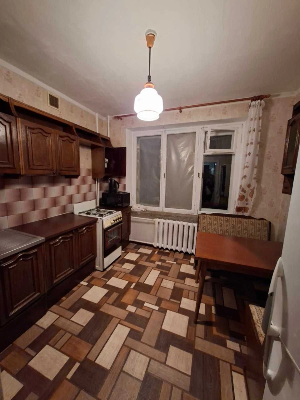 Продається 3-к квартира р-н Білої альтанки
