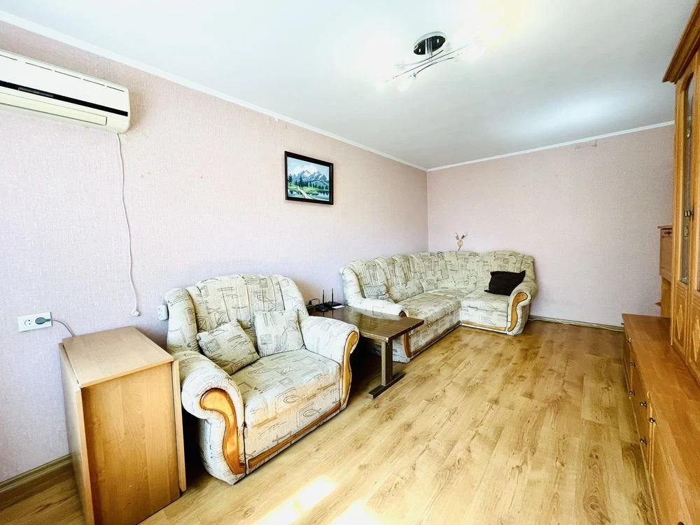 Продаж 2 кімнатної квартири м-н 23 вересня !