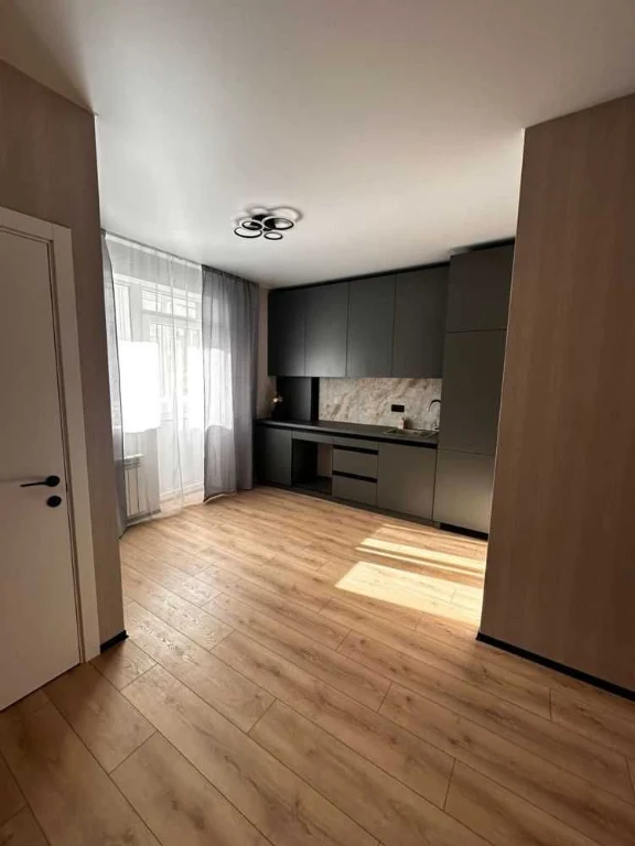 1к. квартира, ЖК Пелюстковий,  40м2, 3/9, з євроремонтом