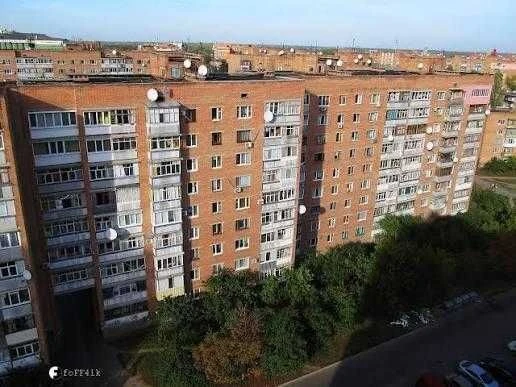 2к квартира 50м2, РОЗДІЛЬНІ КІМНАТИ, ЦЕГЛА, поверх 5/9,Поділ