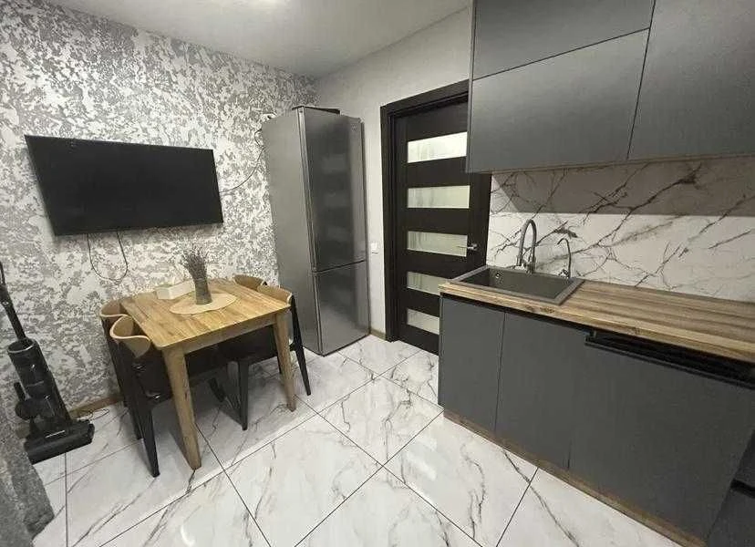 Продам 2-кімнатну квартиру в новобудові