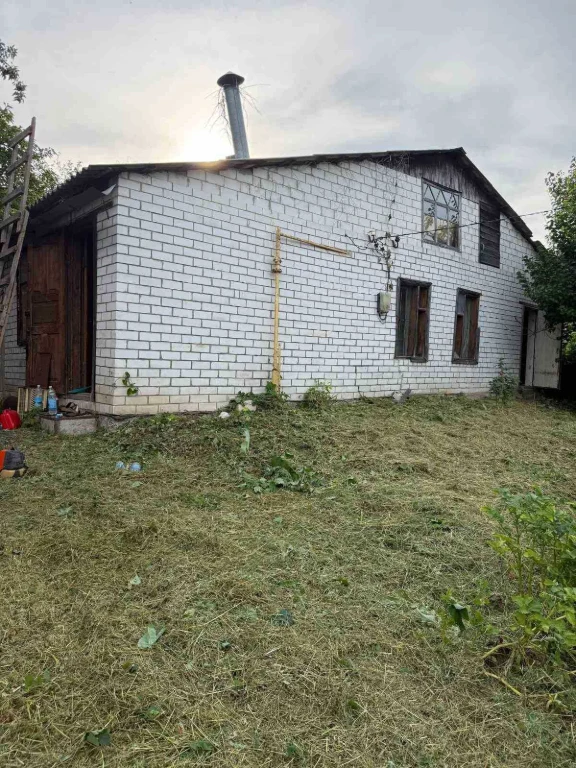 Продаж частини будинку в районі вулиці Художня