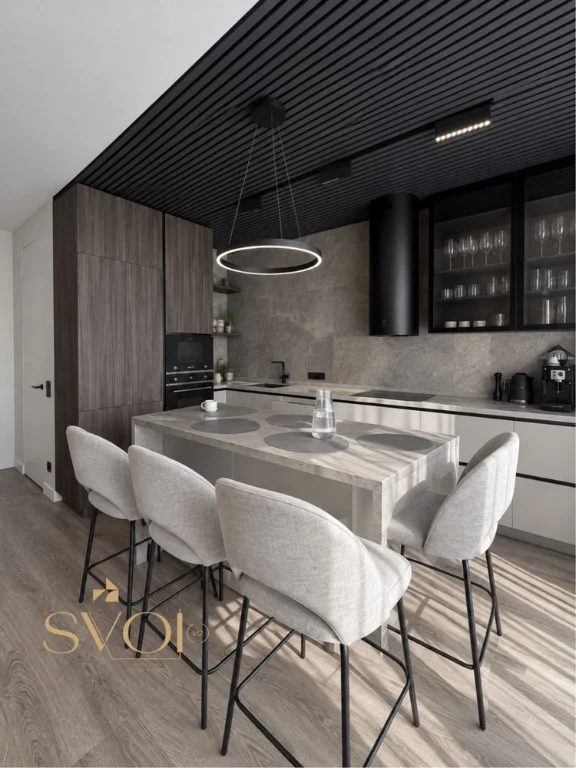 Продажа 2-х кім (100 м2 )  квартири в центрі Ужгорада