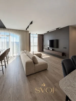 Продажа 2-х кім (100 м2 )  квартири в центрі Ужгорада
