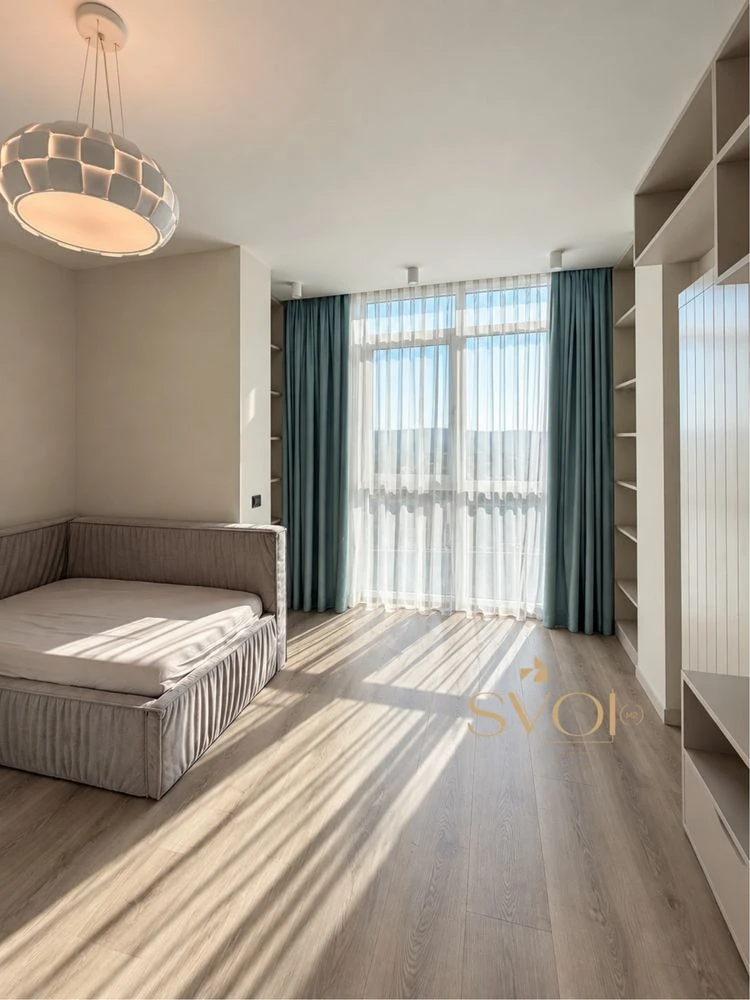 Продажа 2-х кім (100 м2 )  квартири в центрі Ужгорада