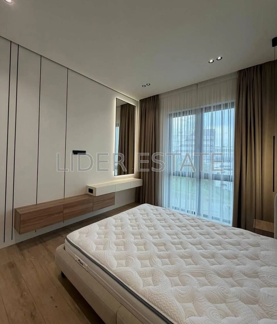 Продам 2-кімн. квартиру 75.6м², 7/8 пов, ЖК Grand Hills | ЖК
