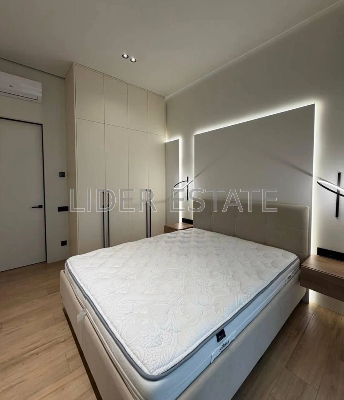 Продам 2-кімн. квартиру 75.6м², 7/8 пов, ЖК Grand Hills | ЖК