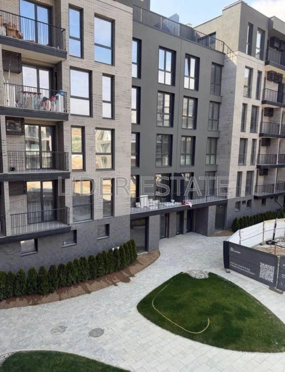 Продам 2-кімн. квартиру 75.6м², 7/8 пов, ЖК Grand Hills | ЖК