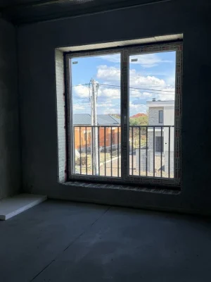 Продаж чорнового дуплексу, елітний район