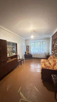 Продаж 2к по вулиці зарічансткій