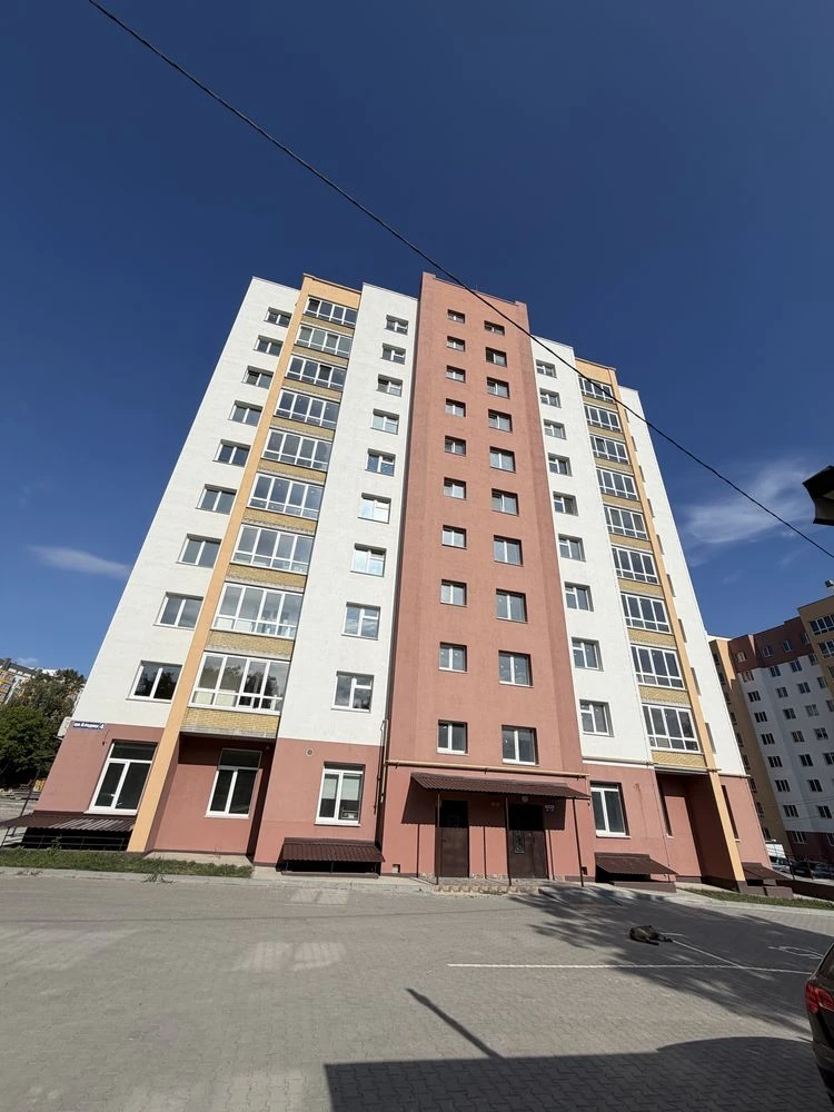 Терміновий продажк 3к Виставка
