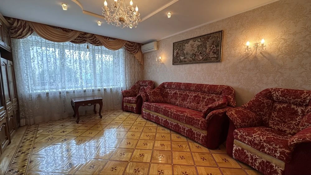 Продаж 2к в самому центі міста по вулиці Подільській