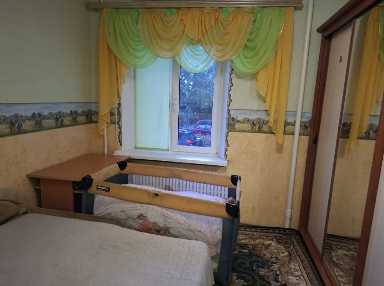 Продаж  5к. квартири на Озерні з   меблями.В чудовову молоді