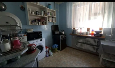 Продаж  3  кімнатної квартири на Озерні з хорошим житловим с