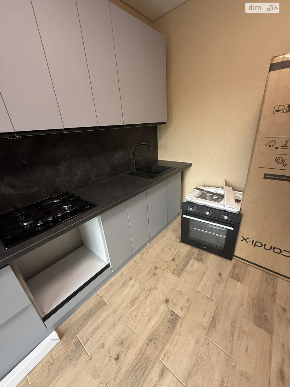 Продаж Квартира Гречани