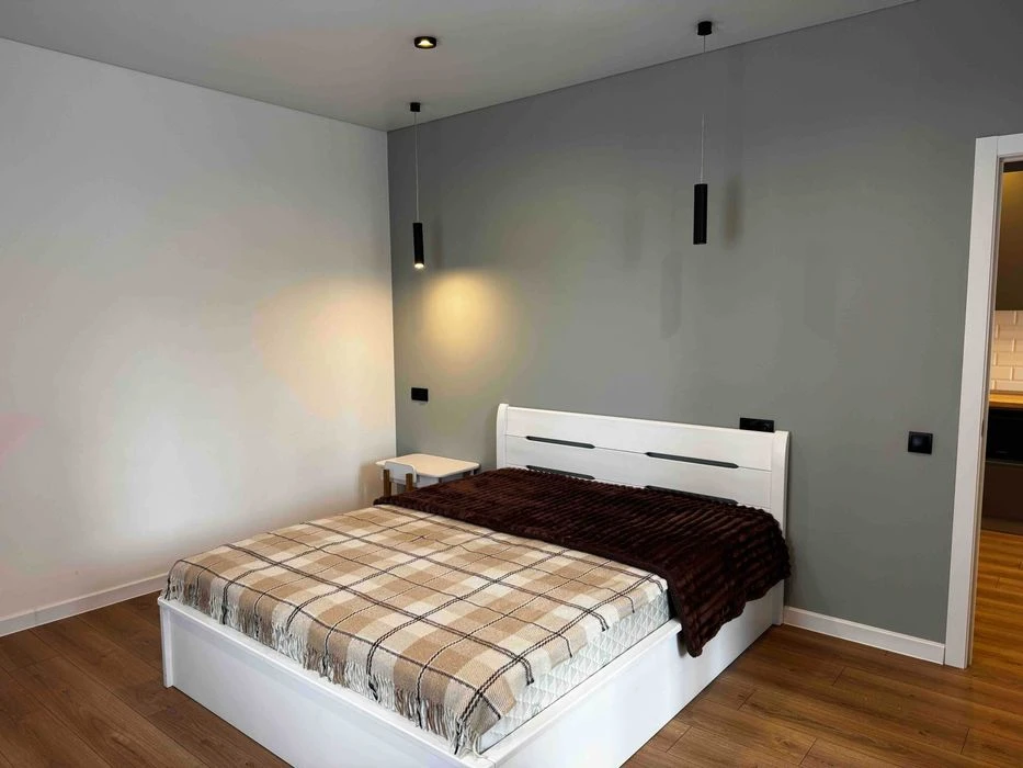 Selling a European-quality 2-room apartment with European-quality renovation in the Levad residential complex.