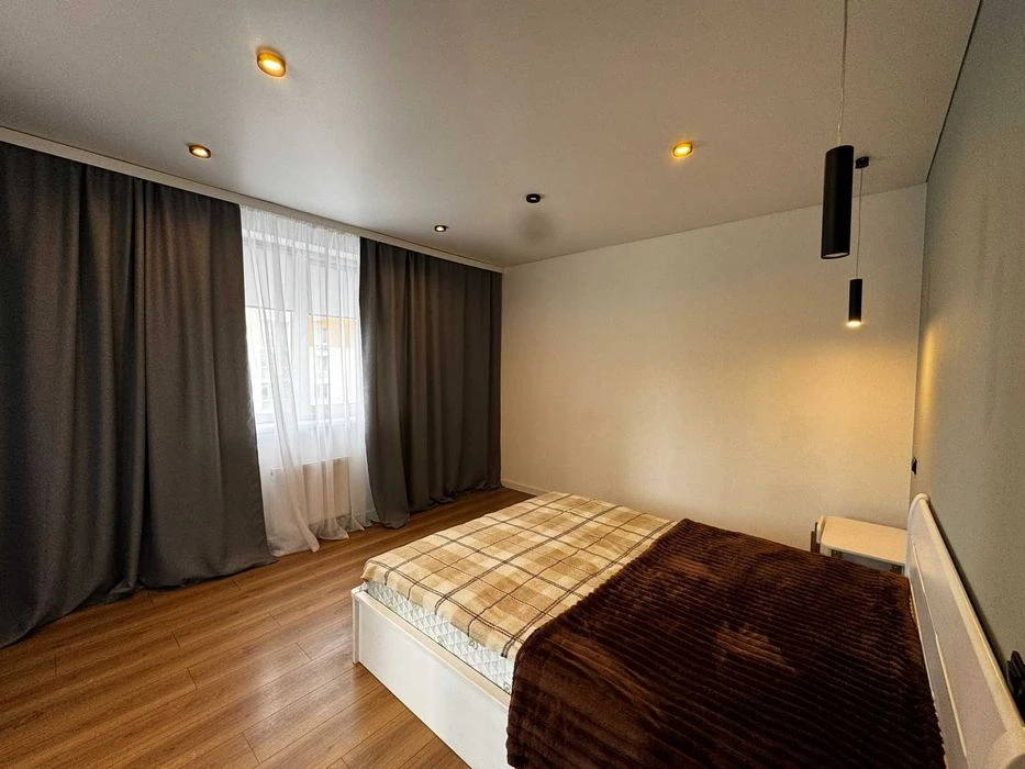Selling a European-quality 2-room apartment with European-quality renovation in the Levad residential complex.