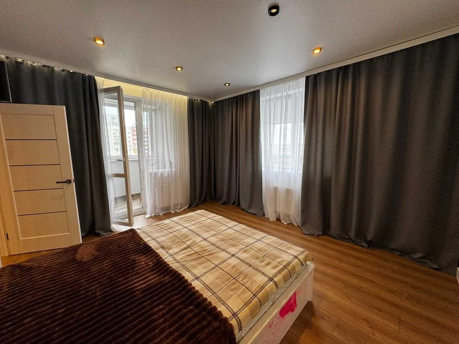 Selling a European-quality 2-room apartment with European-quality renovation in the Levad residential complex.