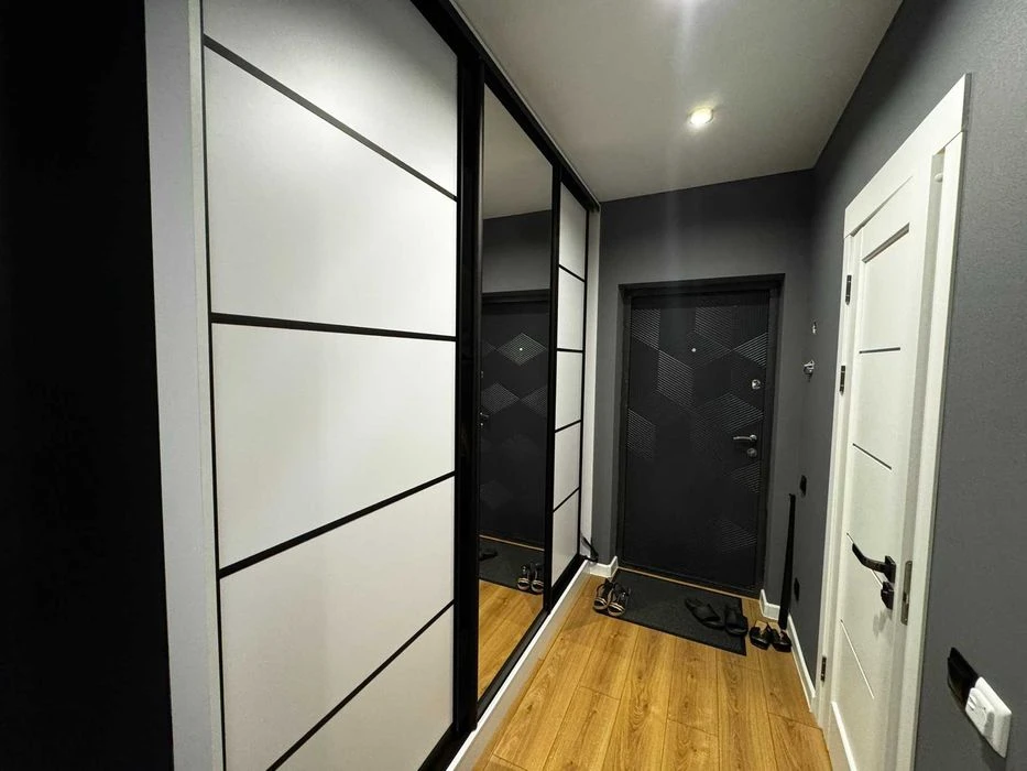 Selling a European-quality 2-room apartment with European-quality renovation in the Levad residential complex.