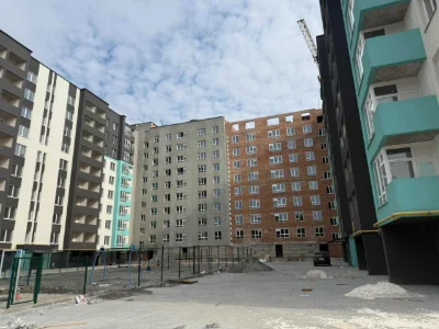 2к у New Riviera — 46,5 м², 4 поверх, не кутова ID:46895