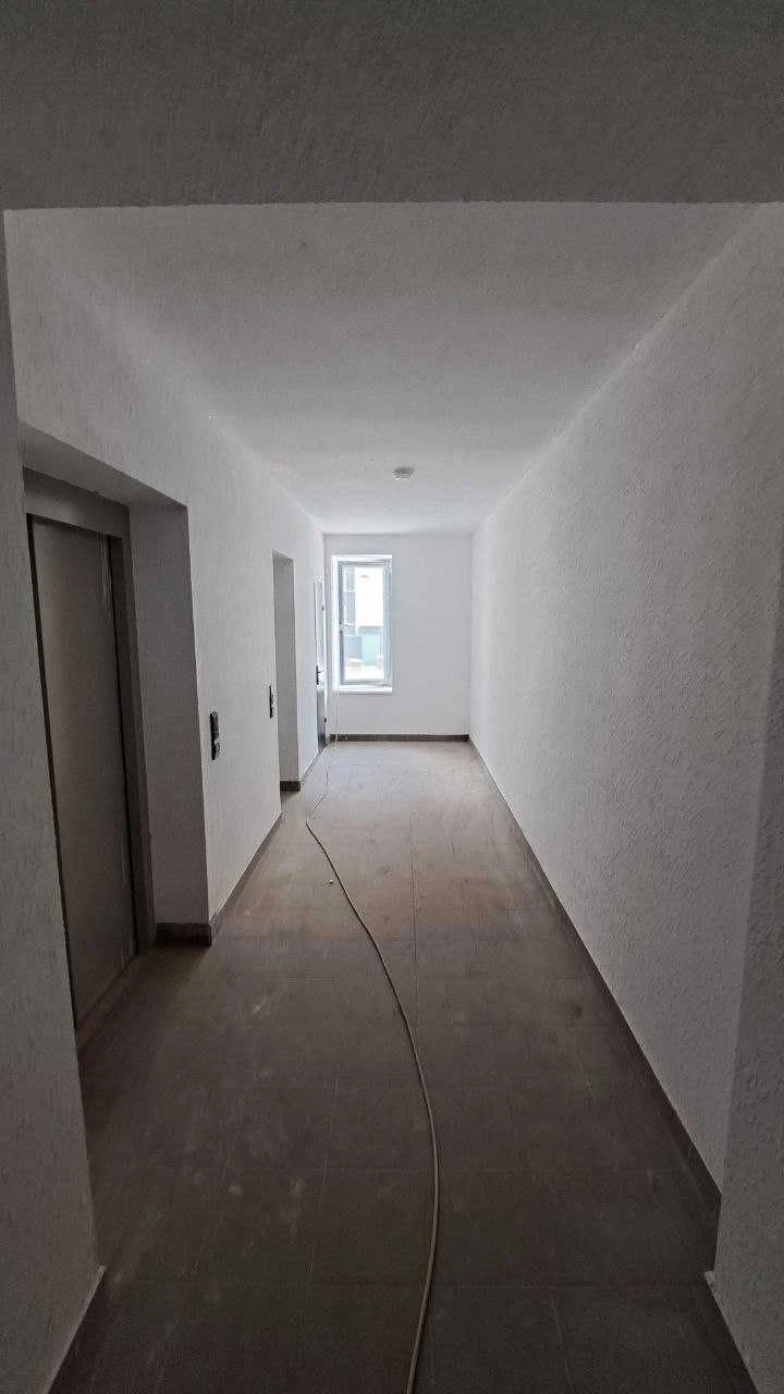 2к у New Riviera — 46,5 м², 4 поверх, не кутова ID:46895