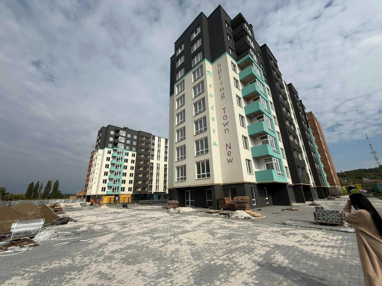 2к у New Riviera — 46,5 м², 4 поверх, не кутова ID:46895