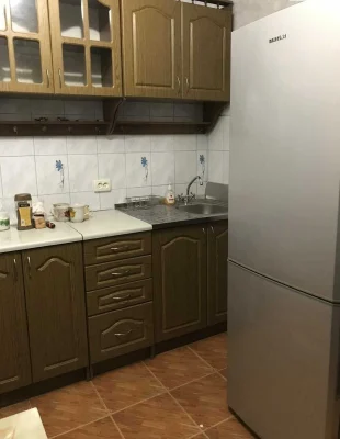 Продам 3- кімнатну квартиру, площа63 м², мікрорайон  Раково,