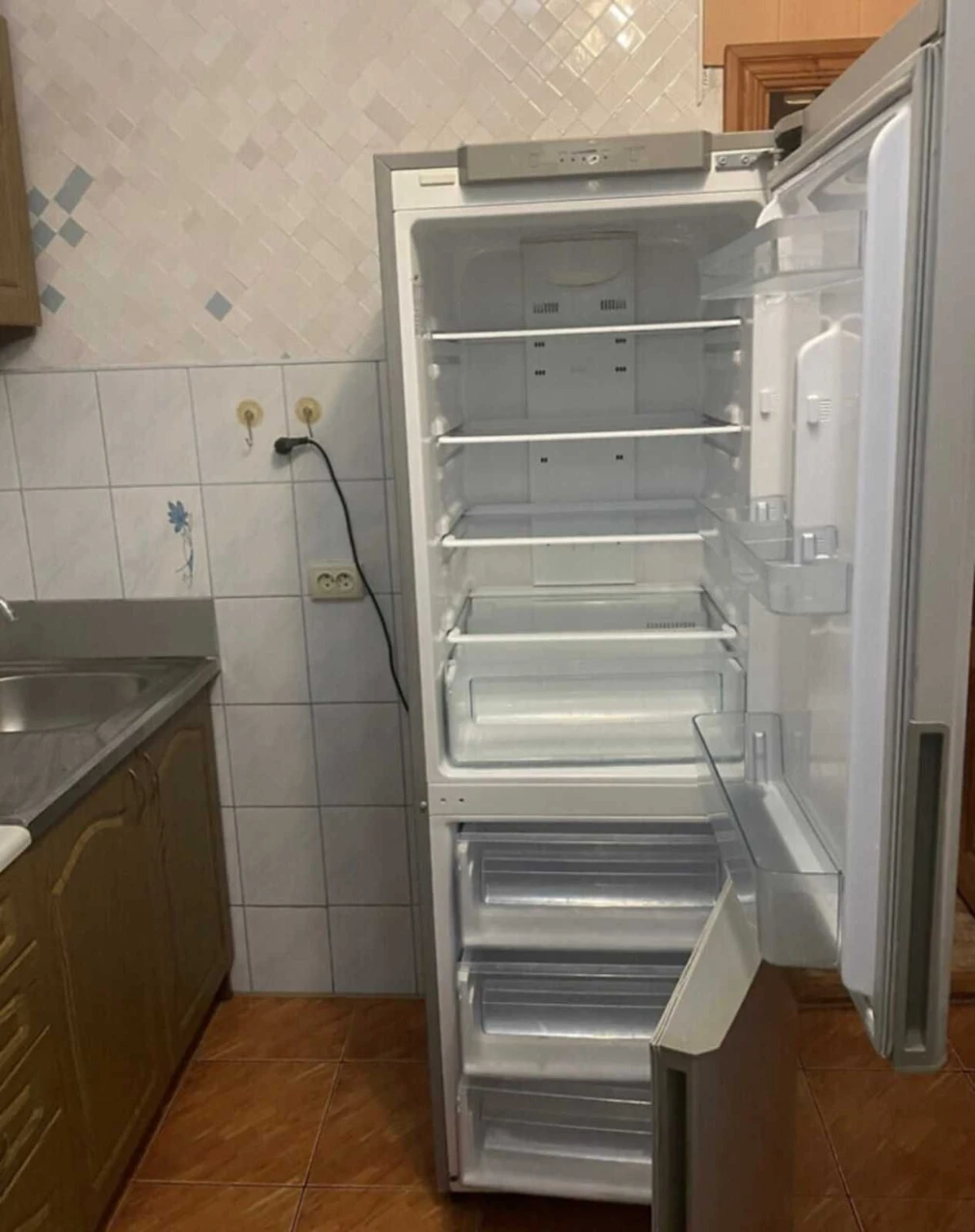 Продам 3- кімнатну квартиру, площа63 м², мікрорайон  Раково,