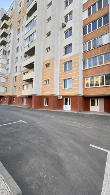 Продаж дворівневої квартири мікрорайн виставка поруч з озеро