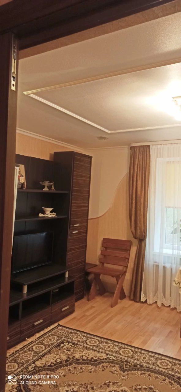 Виставка поряд з Центром 4кімнатна
