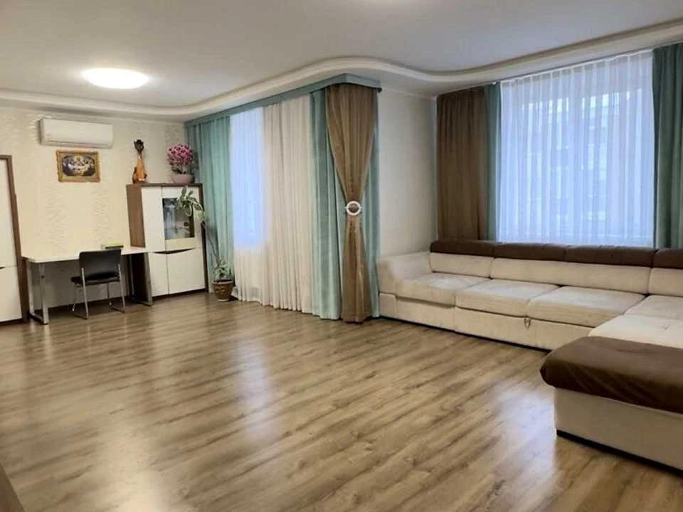 Квартира. Хмельницький, Озерна вул.