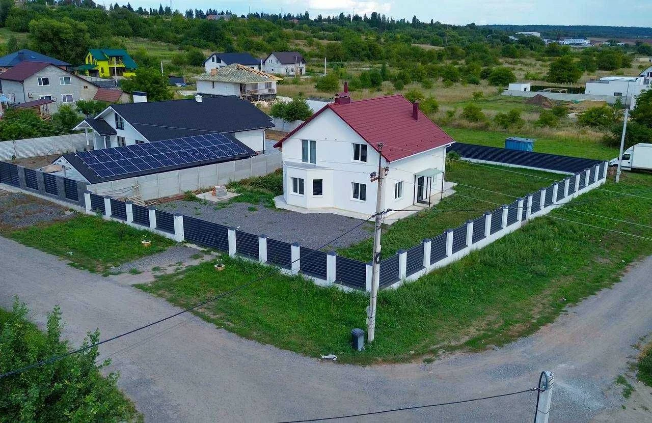 Продаж ідеального будинку на Лезнево 10 сотих ділянка