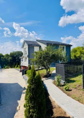 Продаж сучасного будинку з  ландшафтним дизайном село Стуфчи