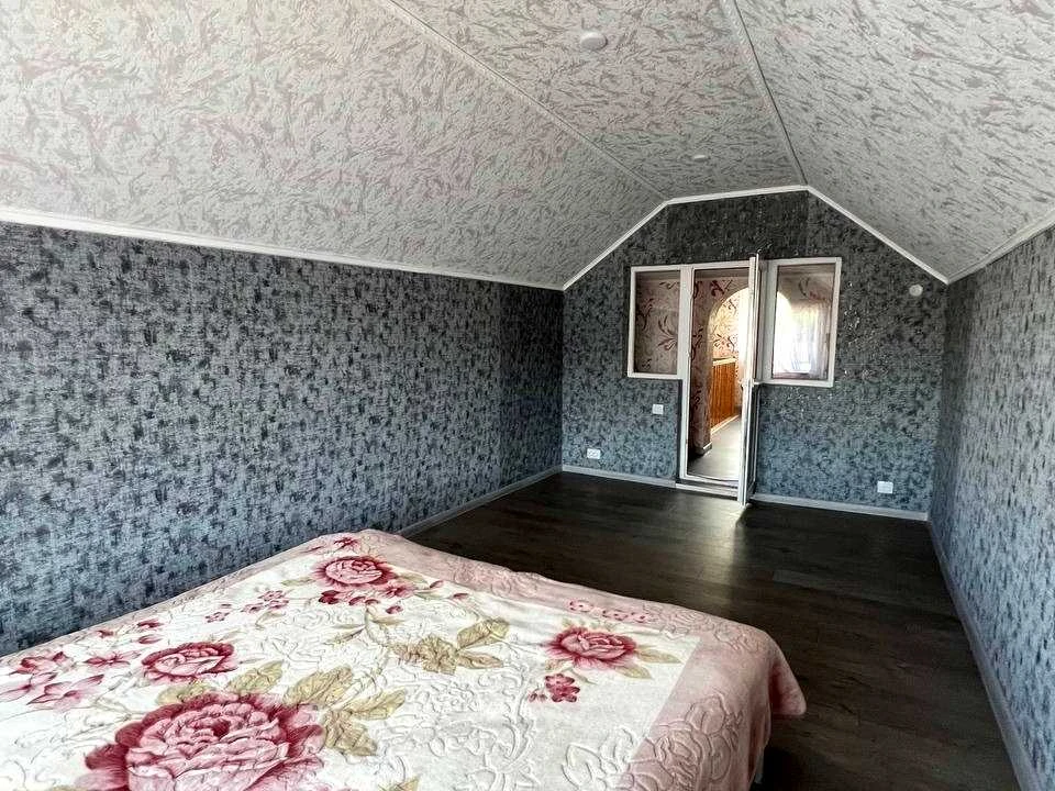 Будинок. Хмельницький, Молочний пров.