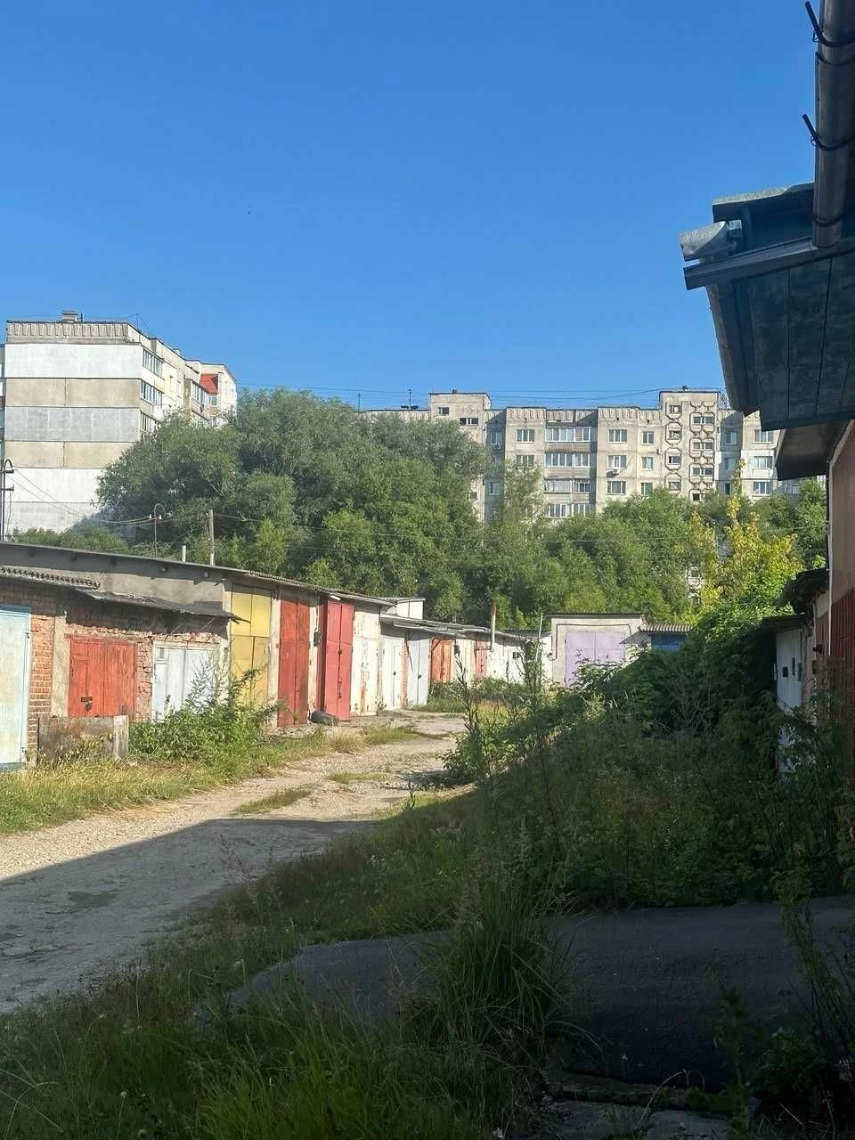 Продам гараж в центрі міста