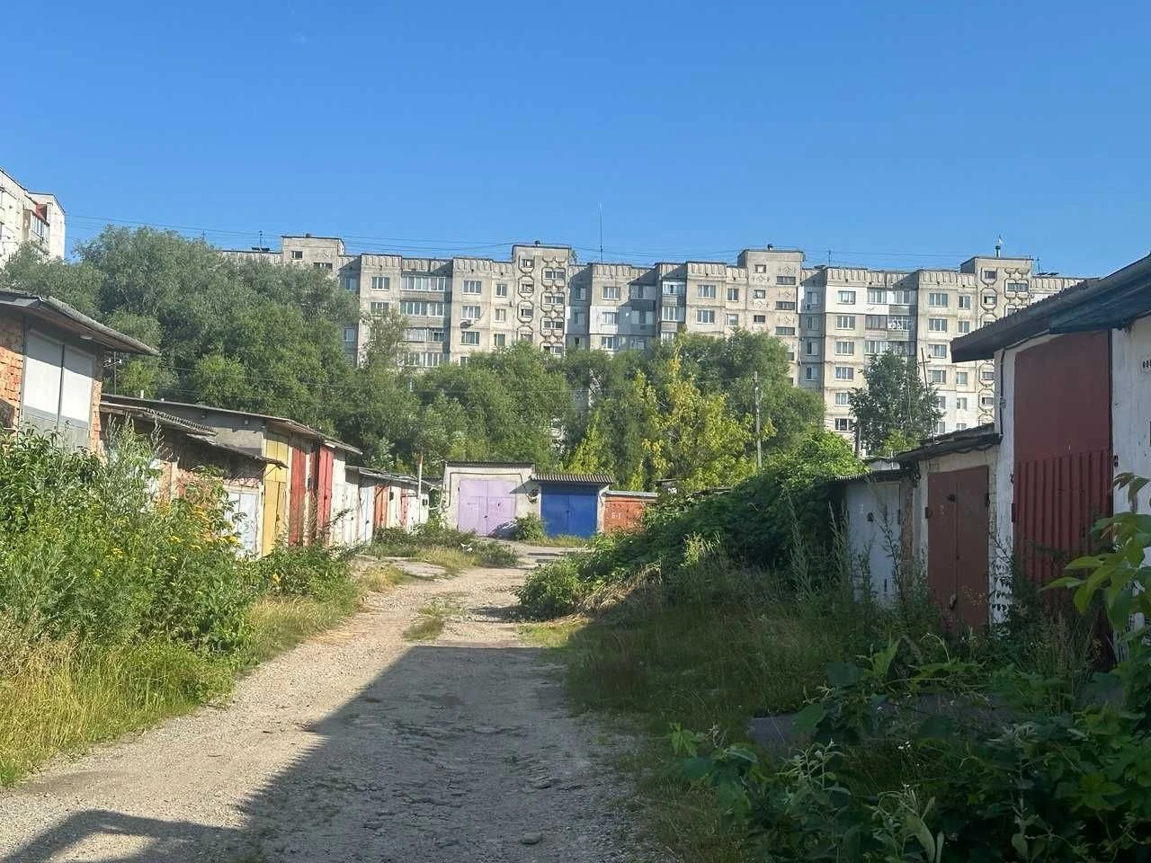 Продам гараж в центрі міста