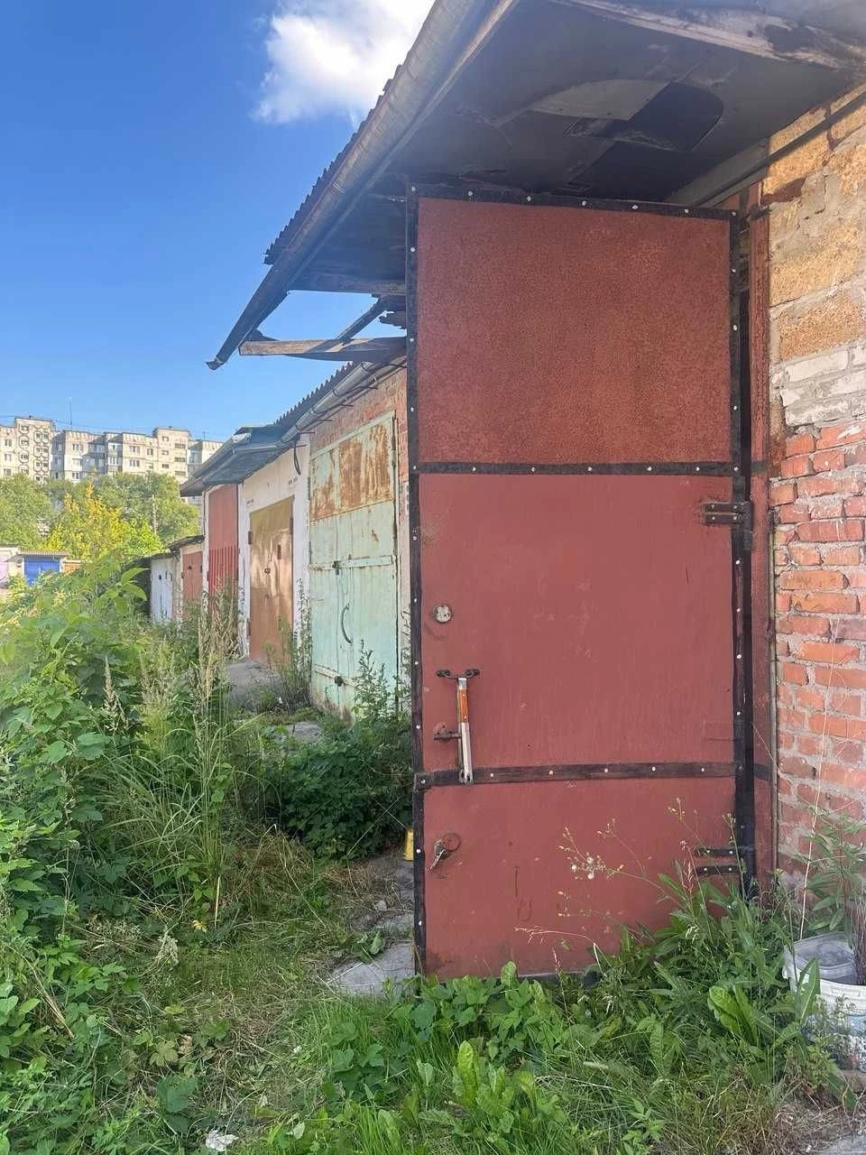 Продам гараж в центрі міста
