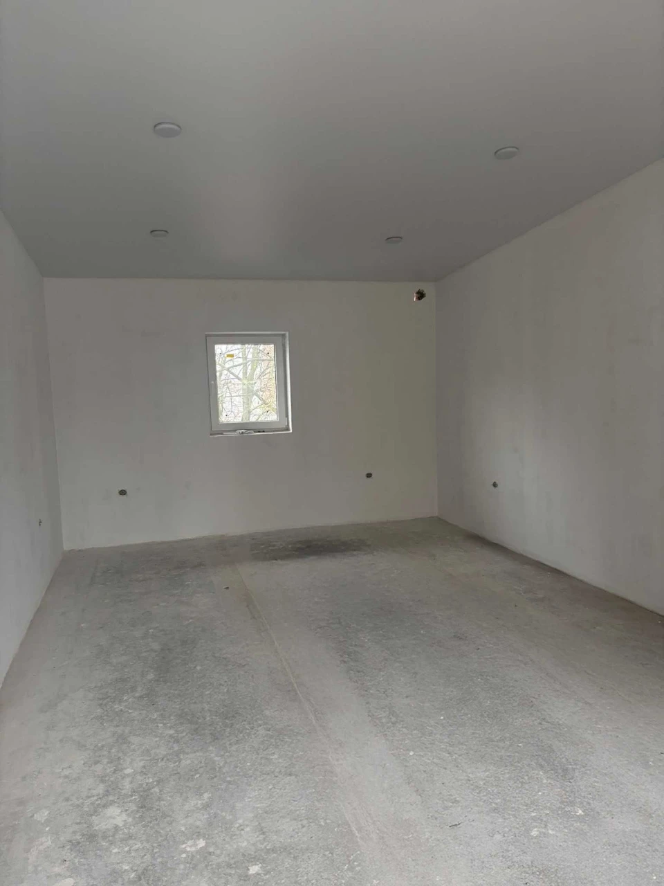 КОМЕРЦІЯ + ГАРАЖ | 44,6 М² | Південно-Західний