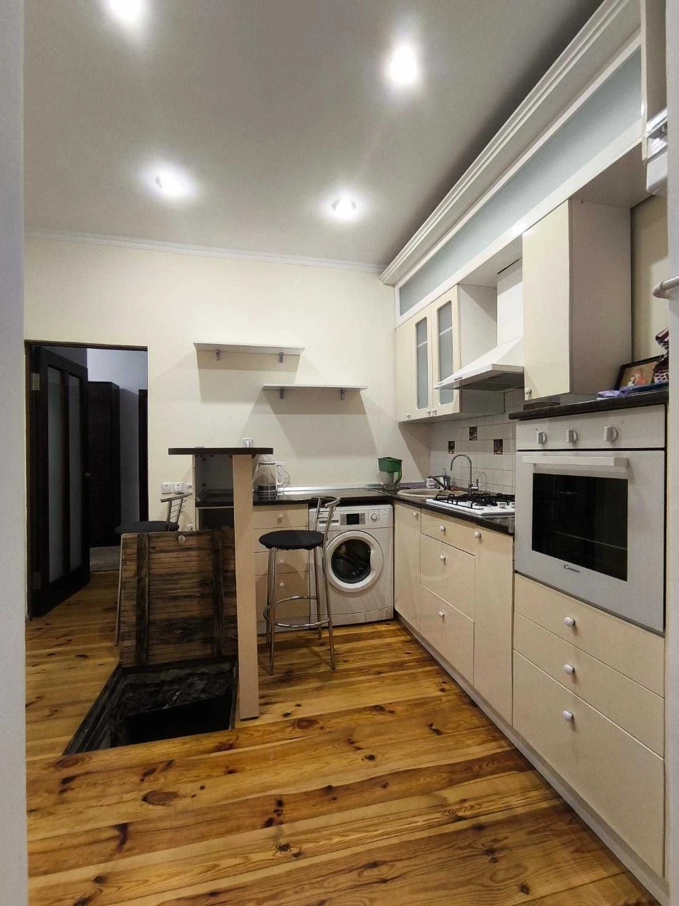 Продаж 2-кімнатної квартири в центрі Житомира